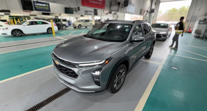 Thumbnail: 2025 Chevrolet Trax - 1