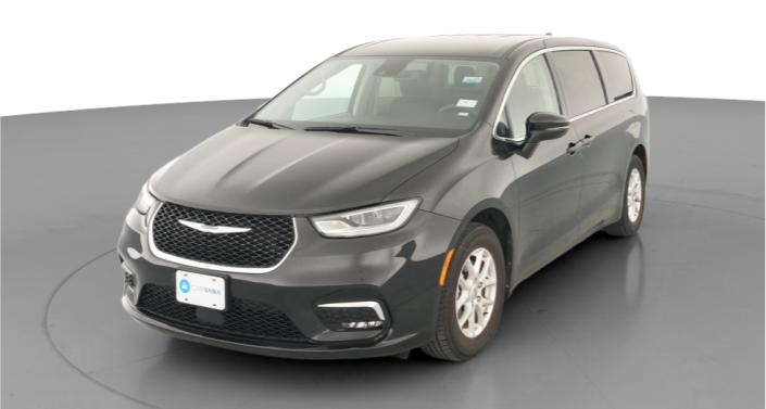 Thumbnail: 2023 Chrysler Pacifica - 1