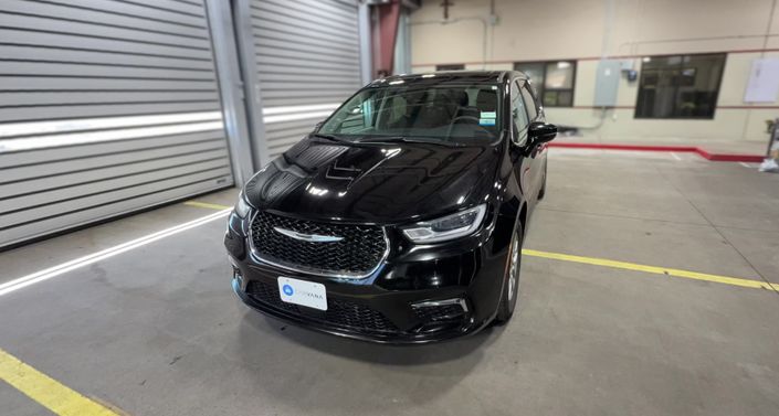 2024 Chrysler Pacifica Touring L -
                  Fairview, OR