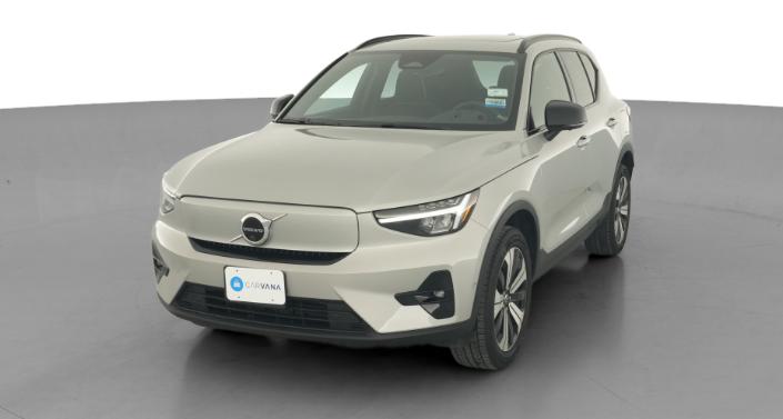 Thumbnail: 2023 Volvo XC40 - 1