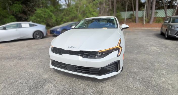 Thumbnail: 2025 Kia K5 - 1