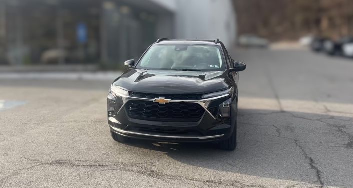 Thumbnail: 2025 Chevrolet Trax - 1