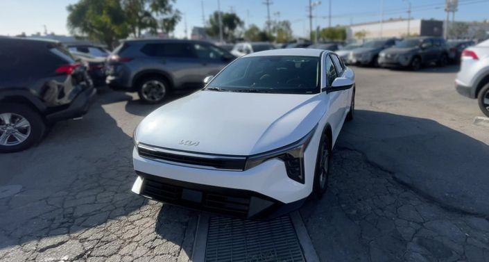 Thumbnail: 2025 Kia K4 - 1