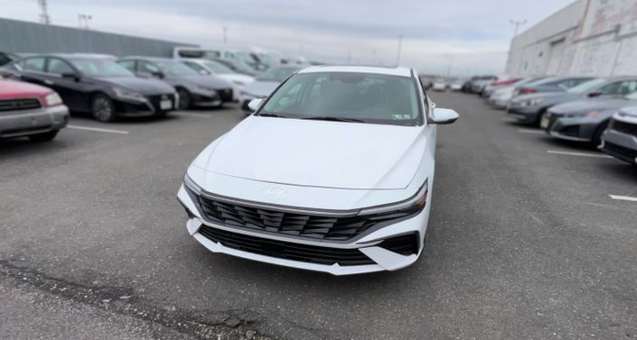 Thumbnail: 2025 Hyundai Elantra - 1