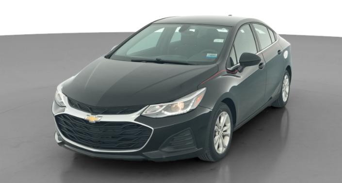 Thumbnail: 2019 Chevrolet Cruze - 1