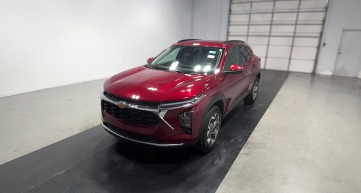 Thumbnail: 2025 Chevrolet Trax - 1