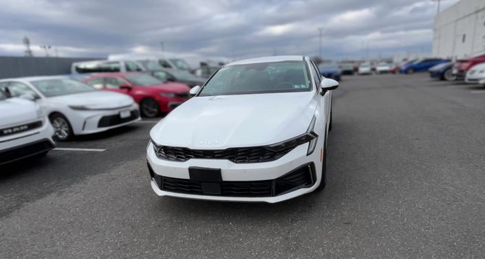 Thumbnail: 2025 Kia K5 - 1