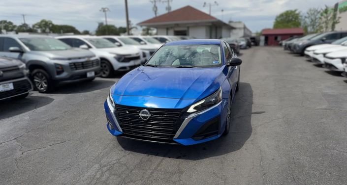 Thumbnail: 2025 Nissan Altima - 1