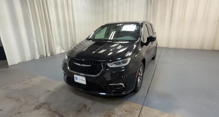 Thumbnail: 2024 Chrysler Pacifica - 1