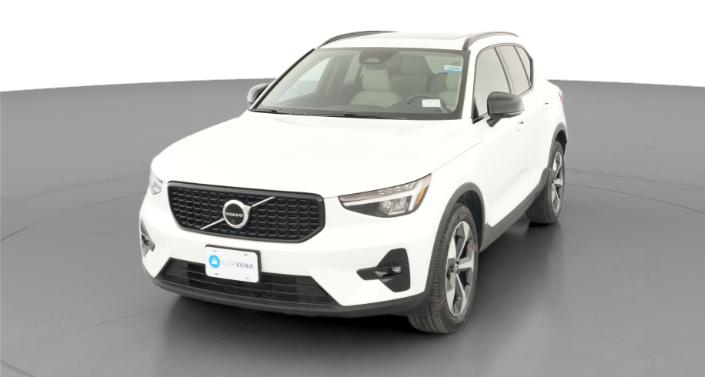 Thumbnail: 2023 Volvo XC40 - 1