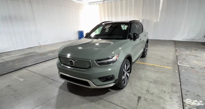 Thumbnail: 2021 Volvo XC40 - 1