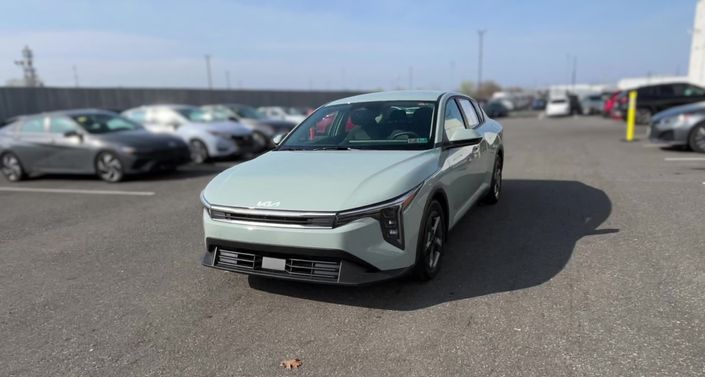 Thumbnail: 2025 Kia K4 - 1