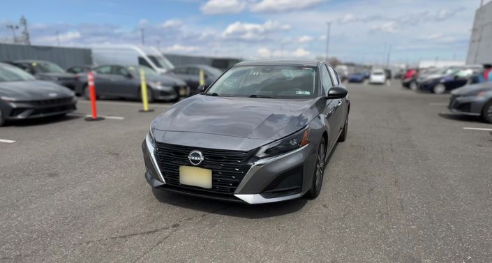 Thumbnail: 2025 Nissan Altima - 1