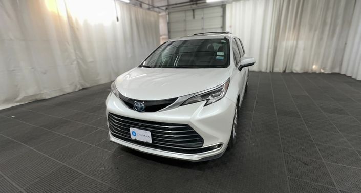 Thumbnail: 2023 Toyota Sienna - 1