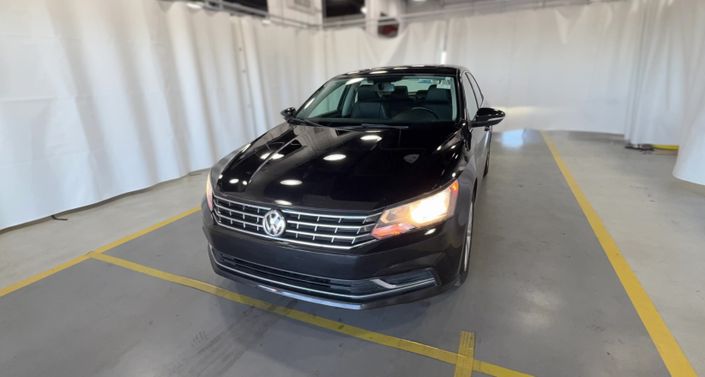 Thumbnail: 2018 Volkswagen Passat - 1