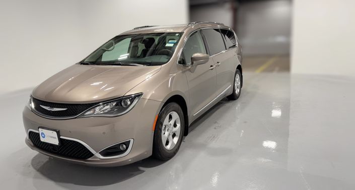 Thumbnail: 2017 Chrysler Pacifica - 1