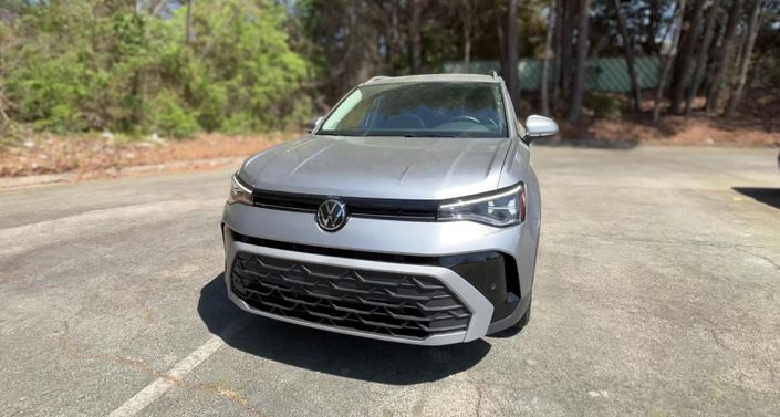 Thumbnail: 2025 Volkswagen Taos - 1