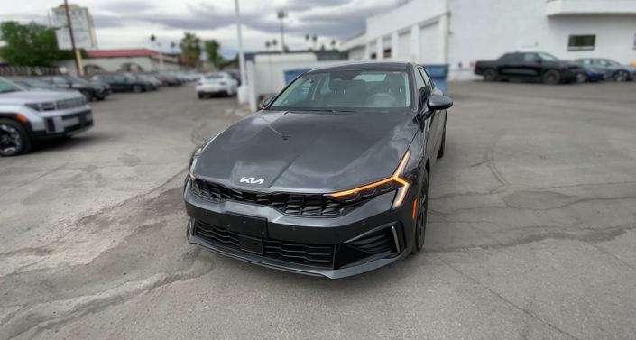 Thumbnail: 2025 Kia K5 - 1