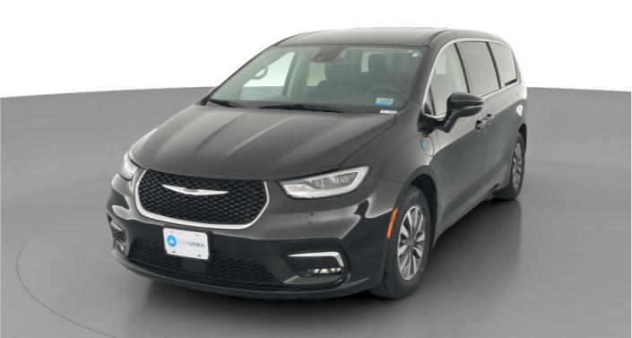 Thumbnail: 2023 Chrysler Pacifica - 1