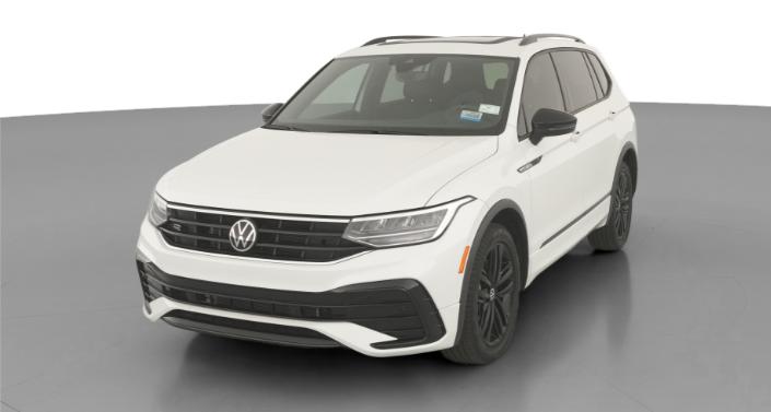Thumbnail: 2022 Volkswagen Tiguan - 1