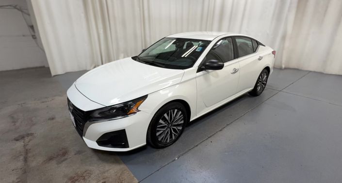 Thumbnail: 2025 Nissan Altima - 1