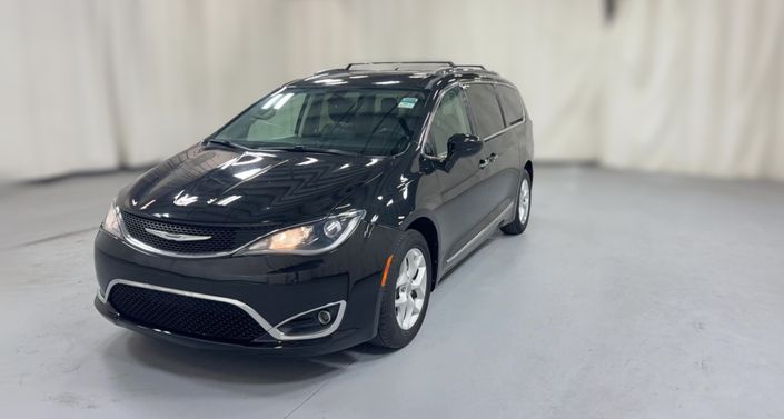 Thumbnail: 2017 Chrysler Pacifica - 1