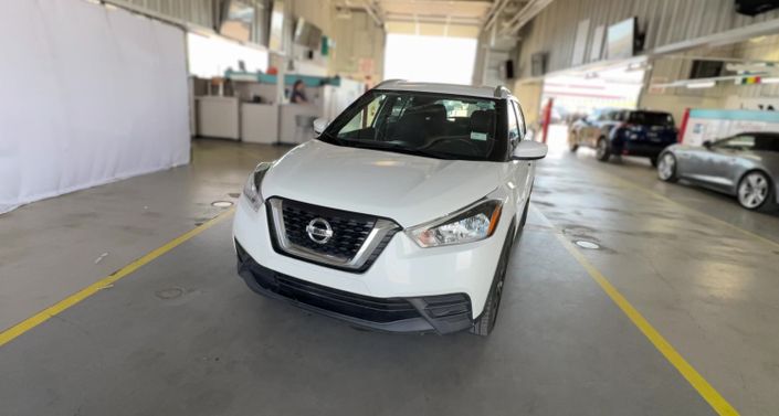 Thumbnail: 2018 Nissan Kicks - 1