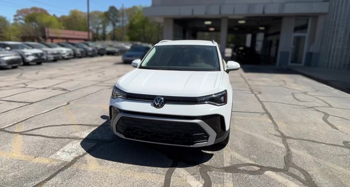 Thumbnail: 2025 Volkswagen Taos - 1