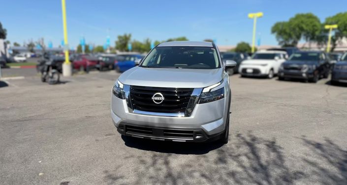 Thumbnail: 2025 Nissan Pathfinder - 1