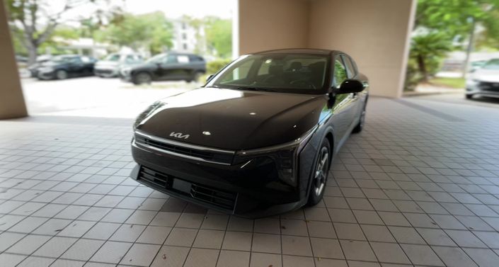 Thumbnail: 2025 Kia K4 - 1