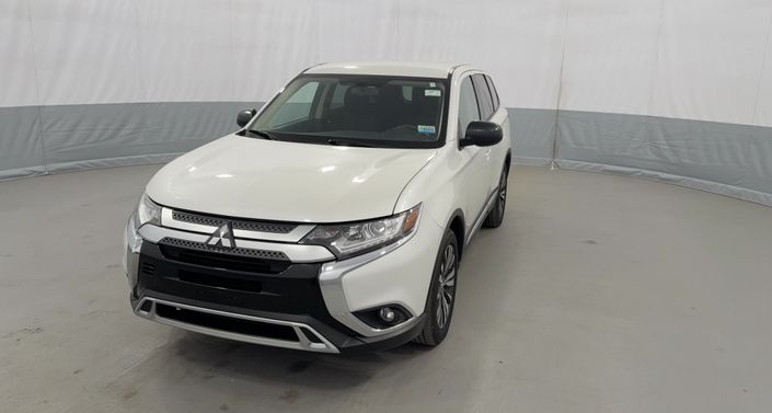 Thumbnail: 2020 Mitsubishi Outlander - 1
