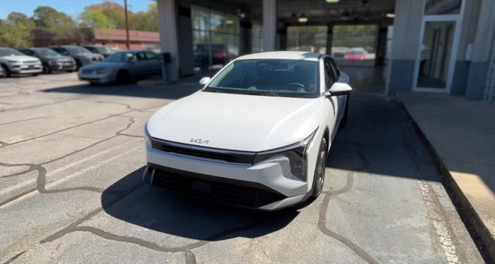 Thumbnail: 2025 Kia K4 - 1