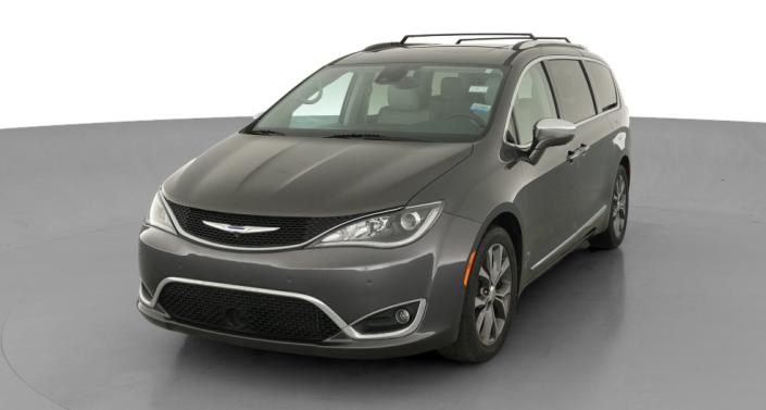 Thumbnail: 2017 Chrysler Pacifica - 1