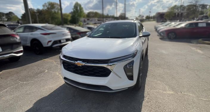 Thumbnail: 2025 Chevrolet Trax - 1