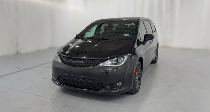 Thumbnail: 2018 Chrysler Pacifica - 1
