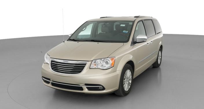 2014 Chrysler Town & Country  -
                  Lorain, OH