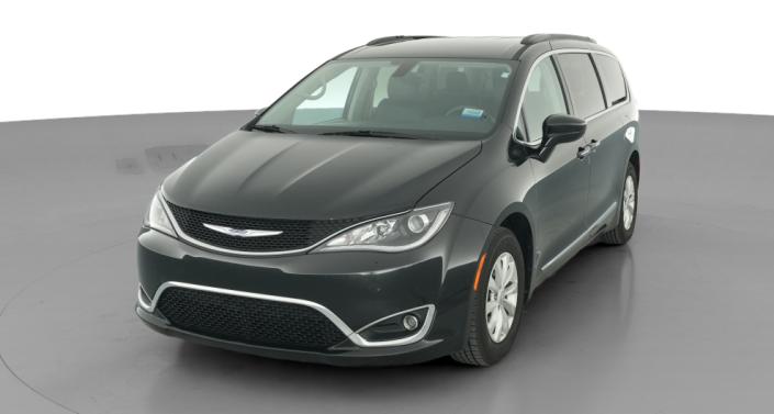 Thumbnail: 2017 Chrysler Pacifica - 1