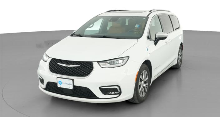 Thumbnail: 2023 Chrysler Pacifica - 1