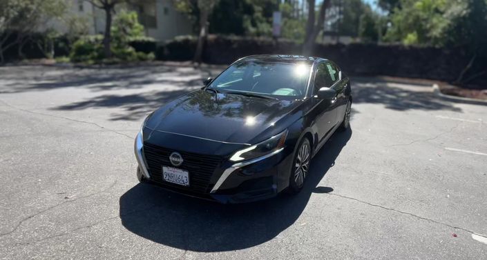 Thumbnail: 2025 Nissan Altima - 1