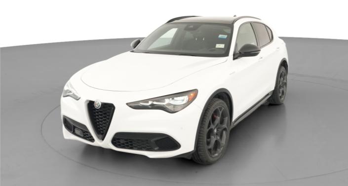 Thumbnail: 2024 Alfa Romeo Stelvio - 1