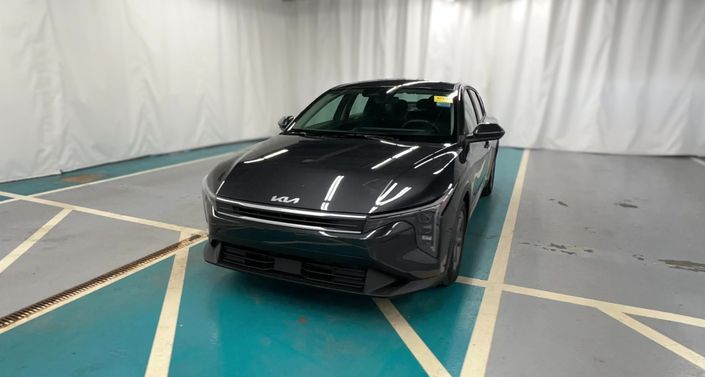 Thumbnail: 2025 Kia K4 - 1