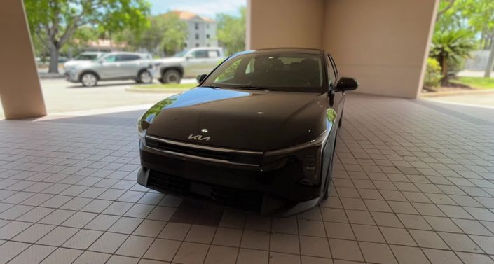 Thumbnail: 2025 Kia K4 - 1
