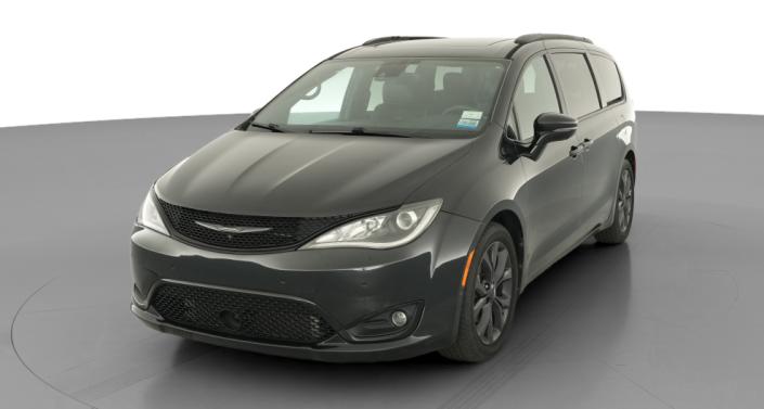 Thumbnail: 2018 Chrysler Pacifica - 1
