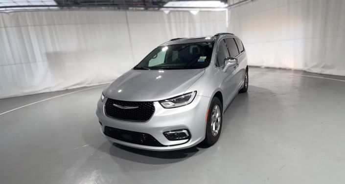 Thumbnail: 2022 Chrysler Pacifica - 1