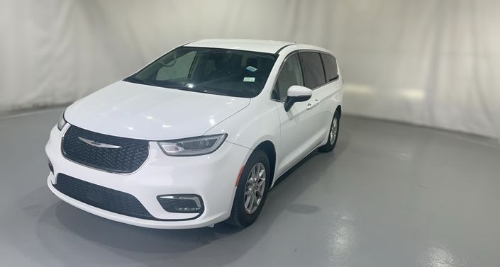 Thumbnail: 2023 Chrysler Pacifica - 1