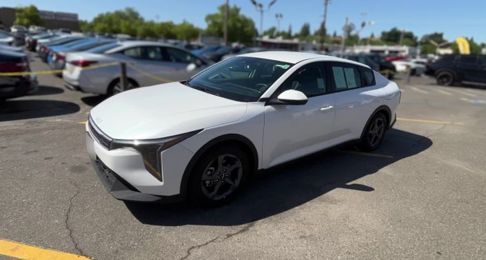 Thumbnail: 2025 Kia K4 - 1