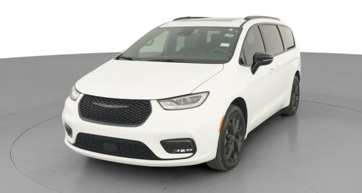 Thumbnail: 2024 Chrysler Pacifica - 1