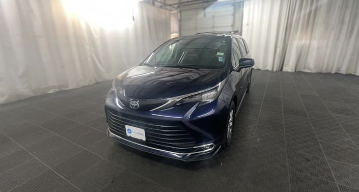 Thumbnail: 2024 Toyota Sienna - 1