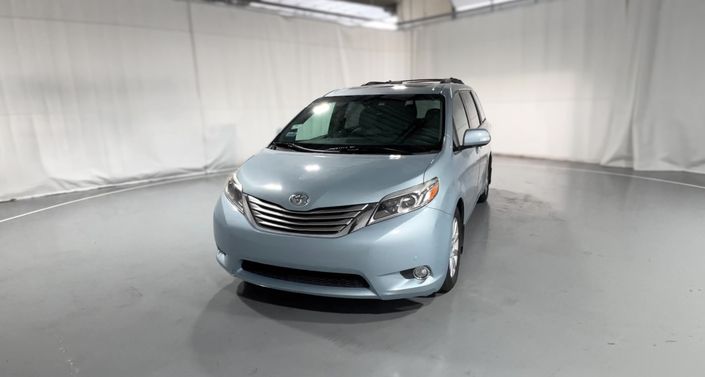 Thumbnail: 2017 Toyota Sienna - 1