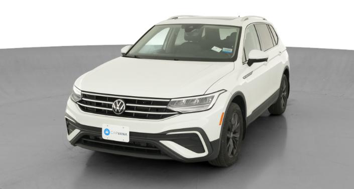 Thumbnail: 2022 Volkswagen Tiguan - 1
